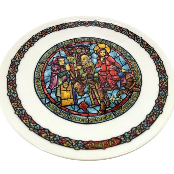 3 Limoges Noel Vitrail Collector Plates Christmas Stained Glass Design Catholic - Picture 1 of 9